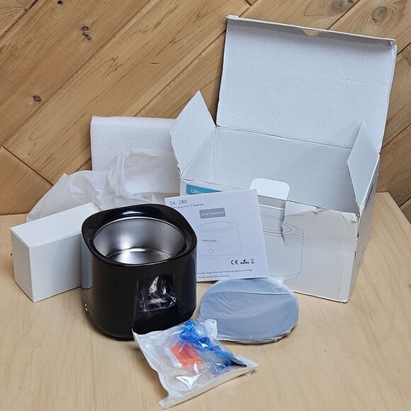 Ultrasonic Cleaner DL-280 Uses 42,000 Hz sound waves to clean items like denture - Picture 3 of 4